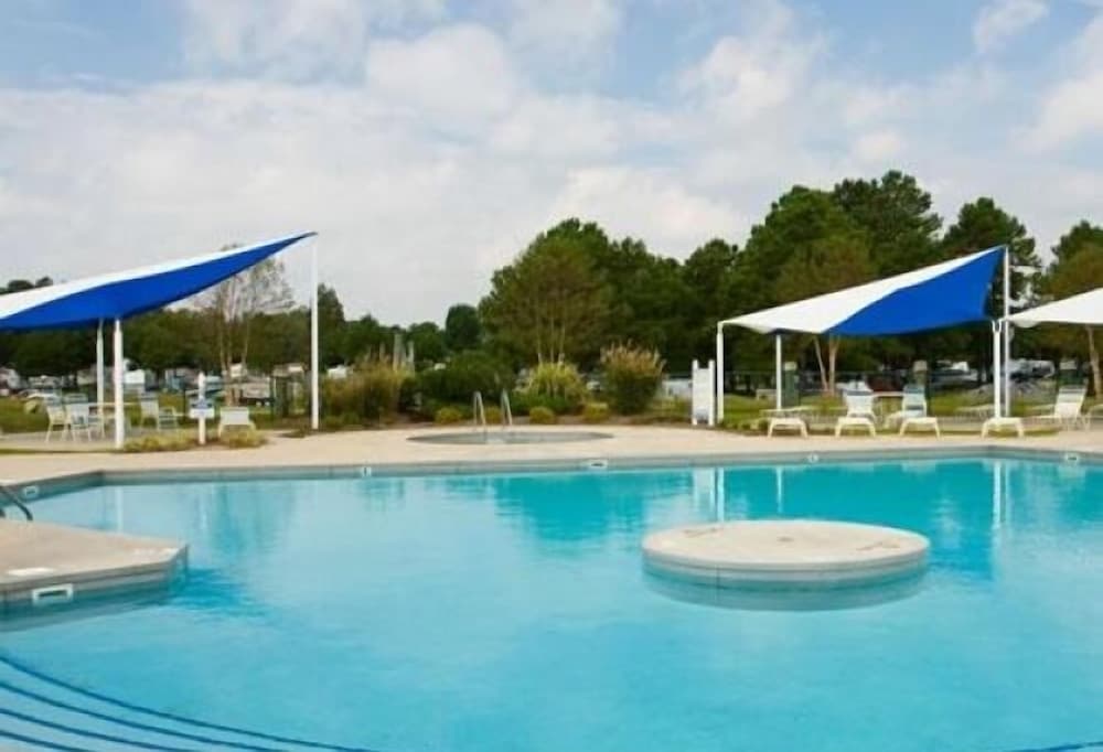 Twin Lakes RV & Camping Resort - photo 5