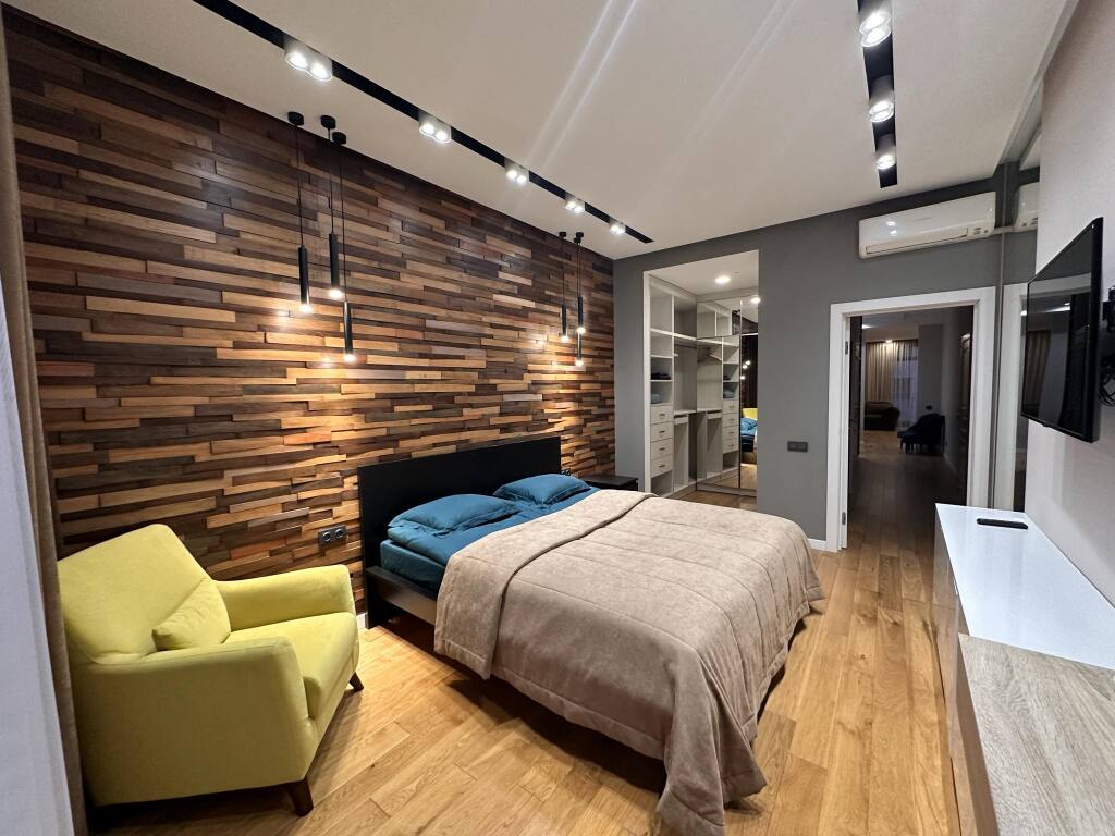 2 Bedroom Apt on Republic Square — 4-Star Luxury Hotel in Yerevan, Armenia
