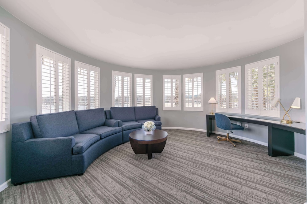 Jamaica Bay Inn Marina Del Rey Tapestry Collection by Hilton - photo 11