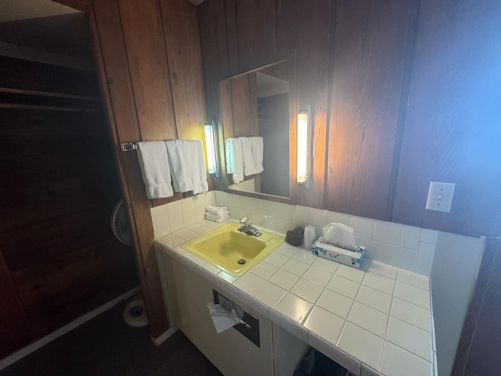 Sunset Oceanfront Lodging - photo 86