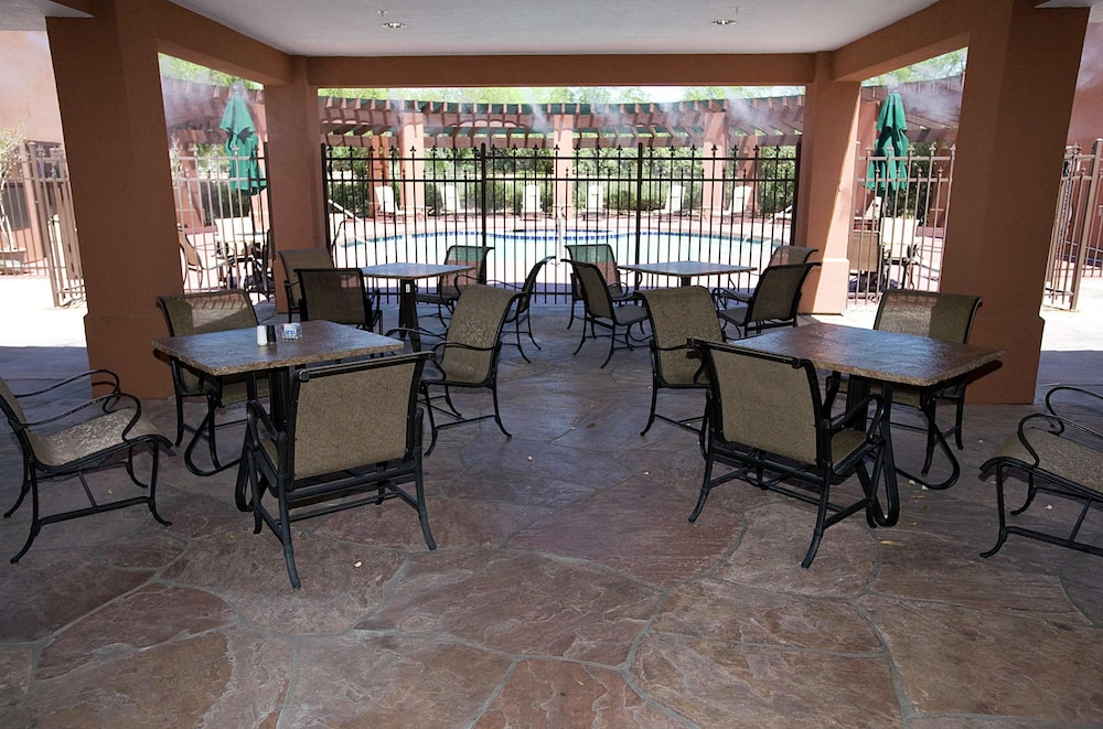 Hilton Garden Inn Phoenix Airport - photo 22