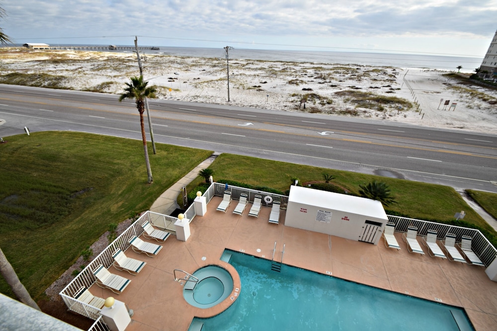 Grand Beach Resort 411 by RedAwning - photo 18