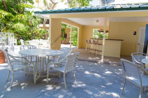 Coco Plum Beach & Tennis Club & Marina - photo 13