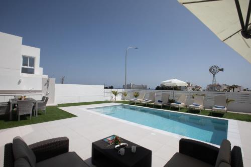 Walk To Protaras Center & Beach Your Dream Escape Blue Island Villa