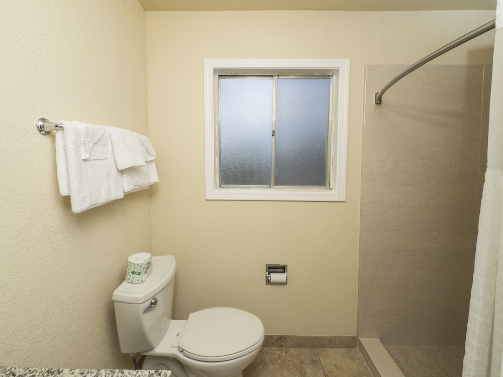 Sky Riders Motel - photo 18