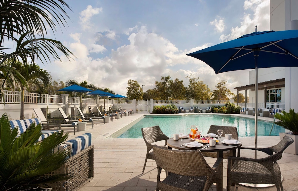 Homewood Suites by Hilton Miami Dolphin Mall - photo 11