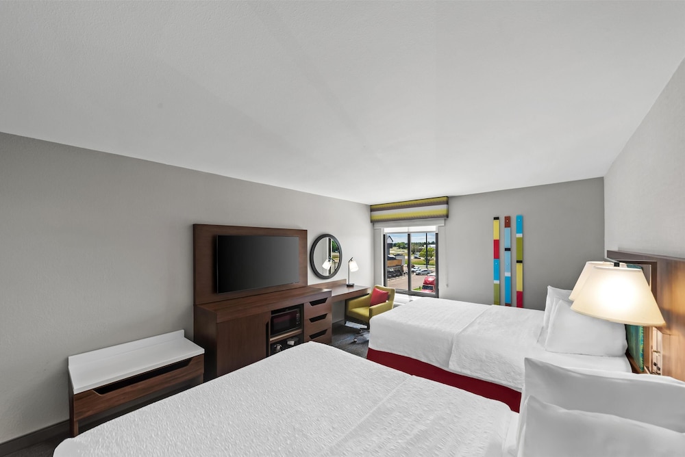 Hampton Inn North Platte - photo 13