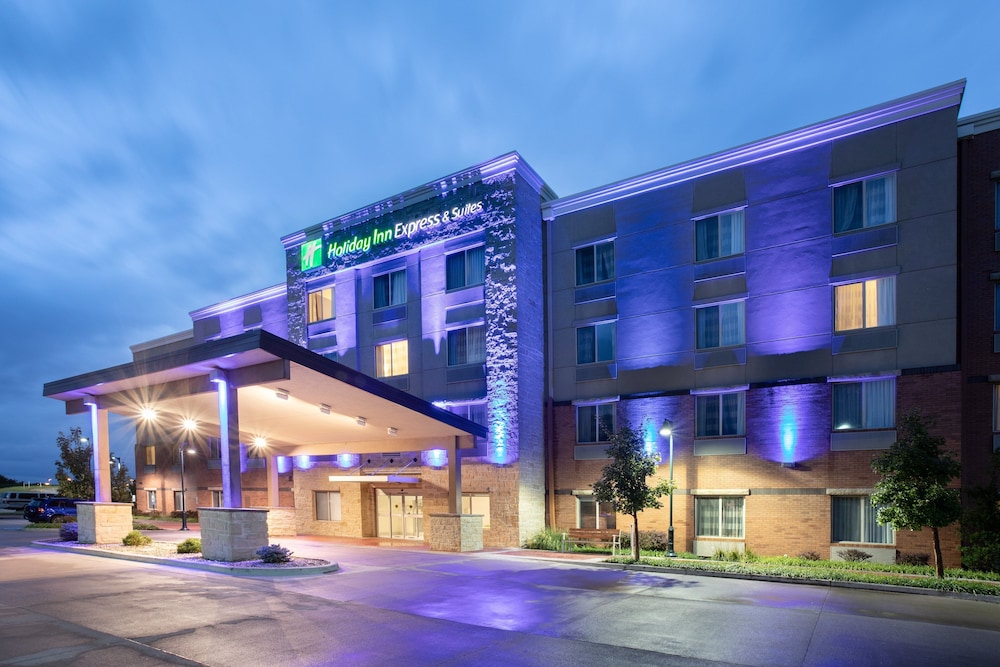 Holiday Inn Express & Suites Manhattan by IHG - photo 39