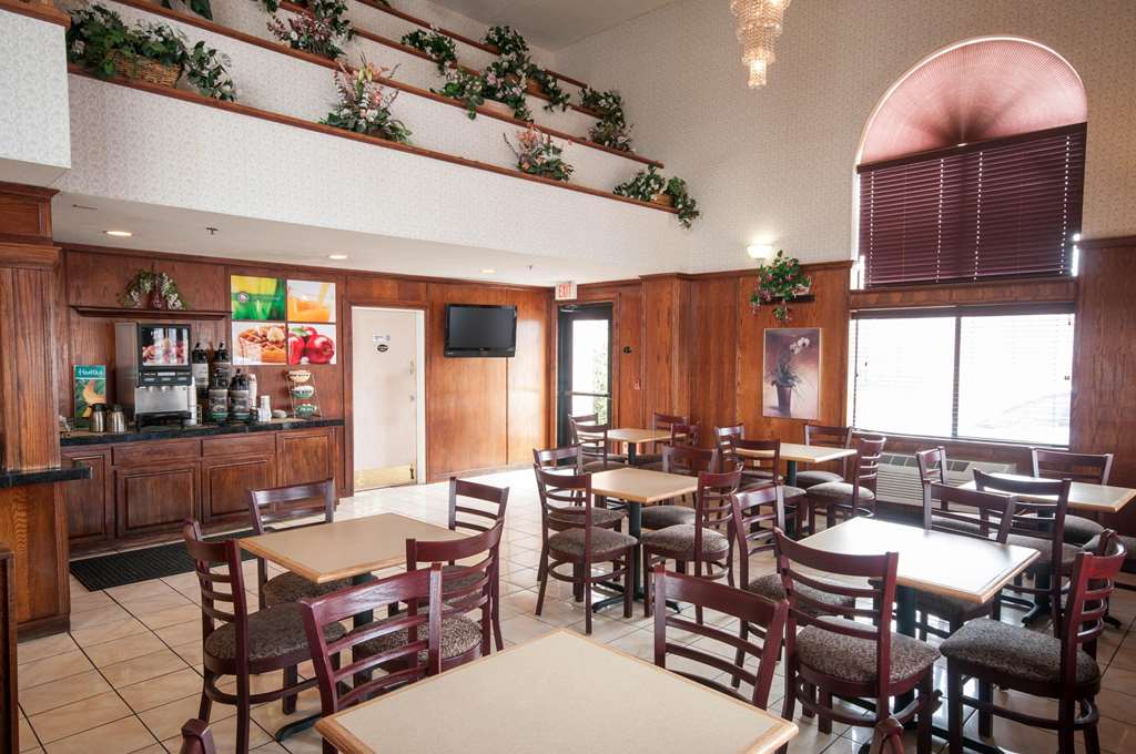 Quality Suites Albuquerque Airport - photo 43