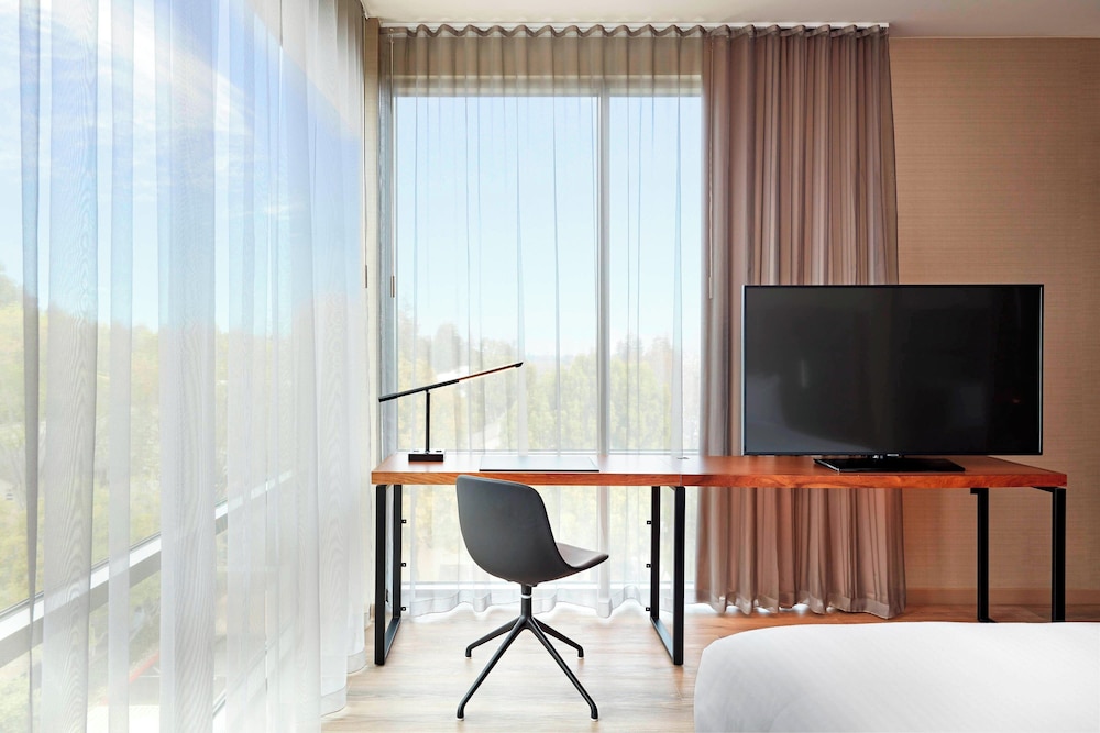 AC Hotel by Marriott Sunnyvale Cupertino - photo 24