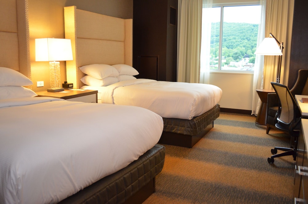 Doubletree By Hilton Reading - photo 16