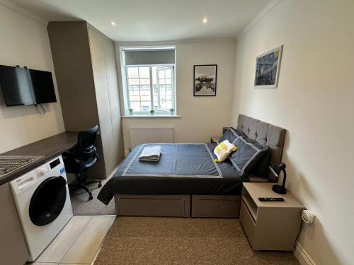 Bright Modern Private Apartment 15 Mins To Central London — 5-Star Luxury Hotel in Hendon, United Kingdom