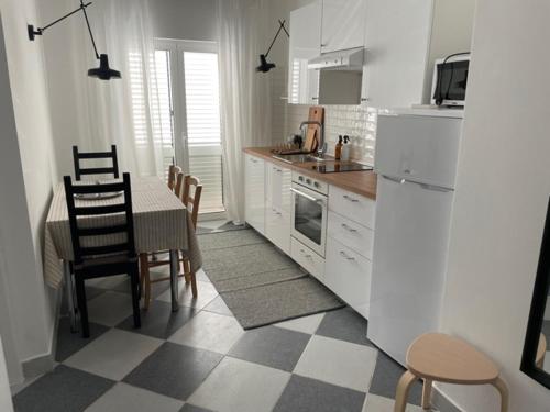 Apartment Vucic — 4-Star Luxury Hotel in Razanac, Croatia