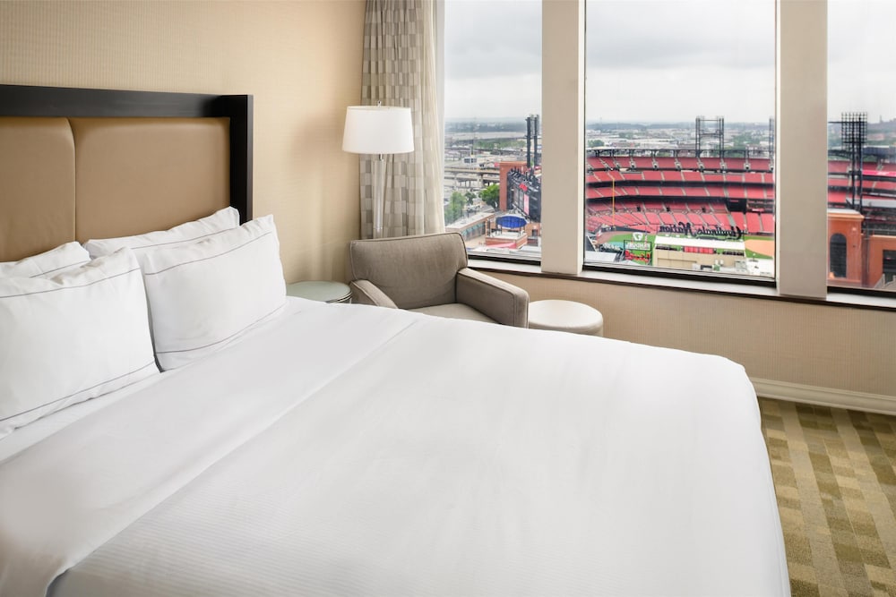 Hilton St. Louis at the Ballpark - photo 35