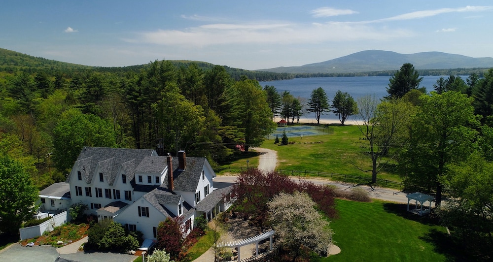 Inn at Pleasant Lake — hotel in New London