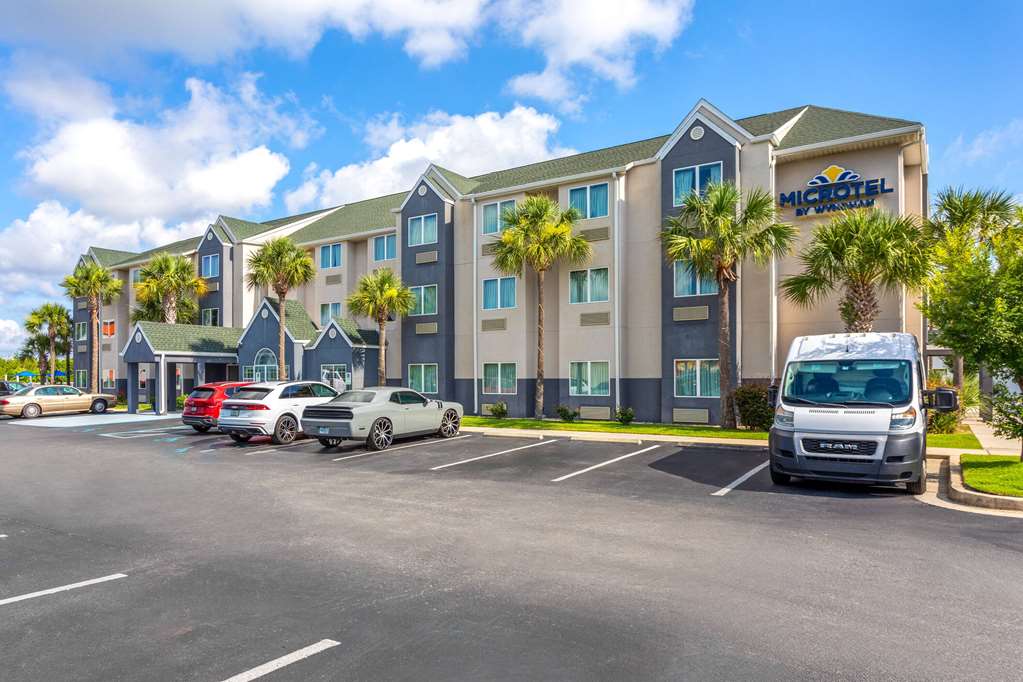 Microtel Inn & Suites by Wyndham Panama City - photo 3