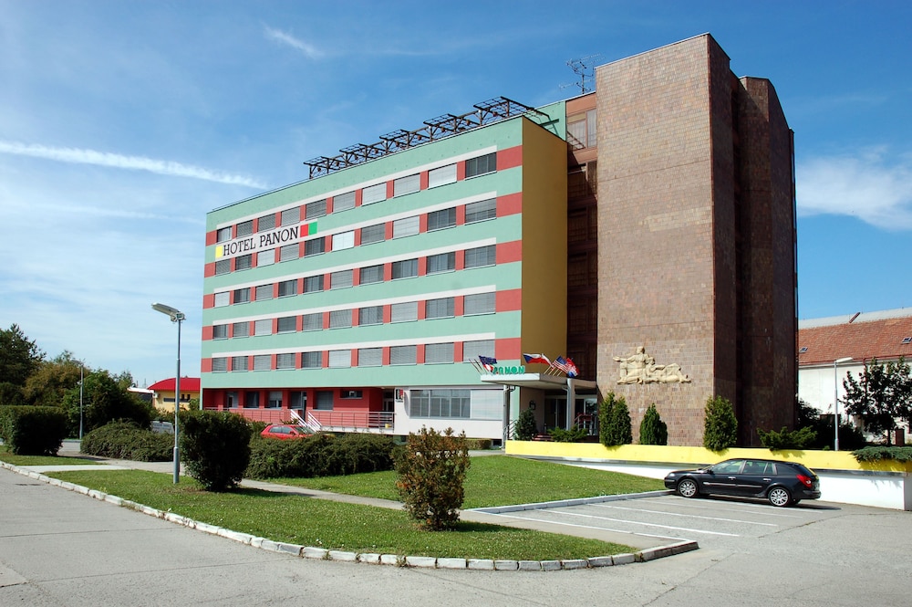 Hotel Panon — Hodonin