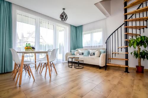 Domki Perła Białki z Jacuzzi in Bialka Tatrzanska, Poland