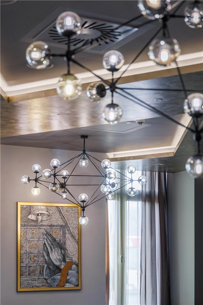 Park Plaza Lobby Lights