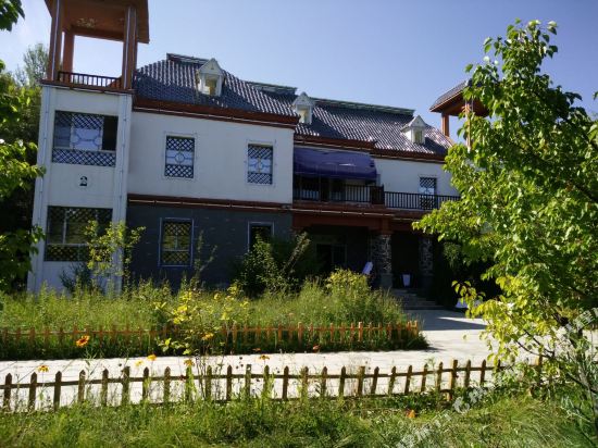 Taijidao Hotel in Tekes, People's Republic of China