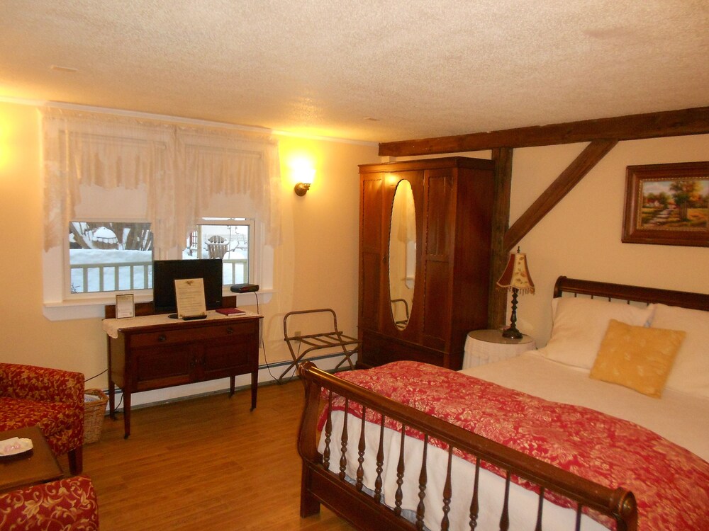 Eastman Inn - photo 11