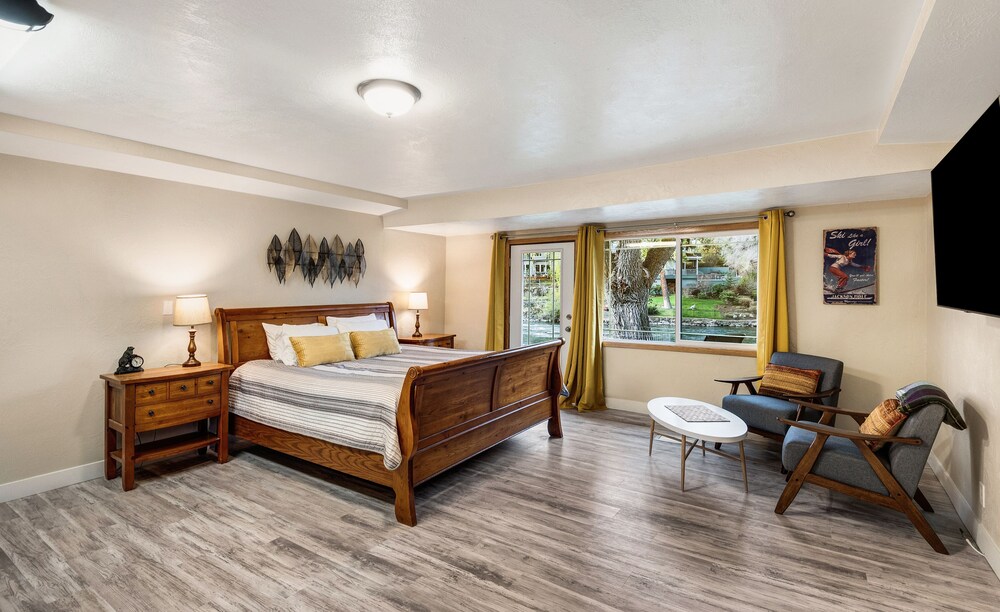 Bend Riverside Inn & Suites - photo 195