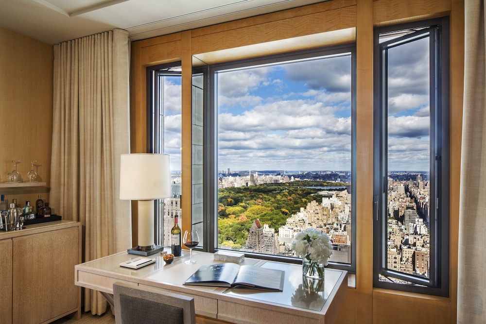 Four Seasons Hotel New York - photo 41