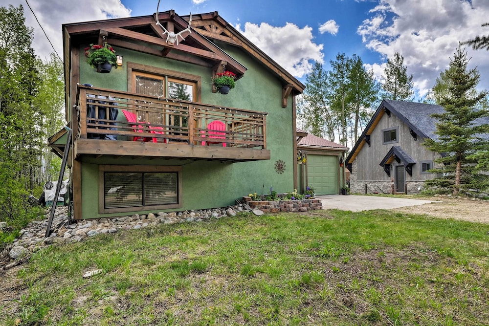 Balcony Fire Pit And Grill Grand Lake Retreat — Alliance