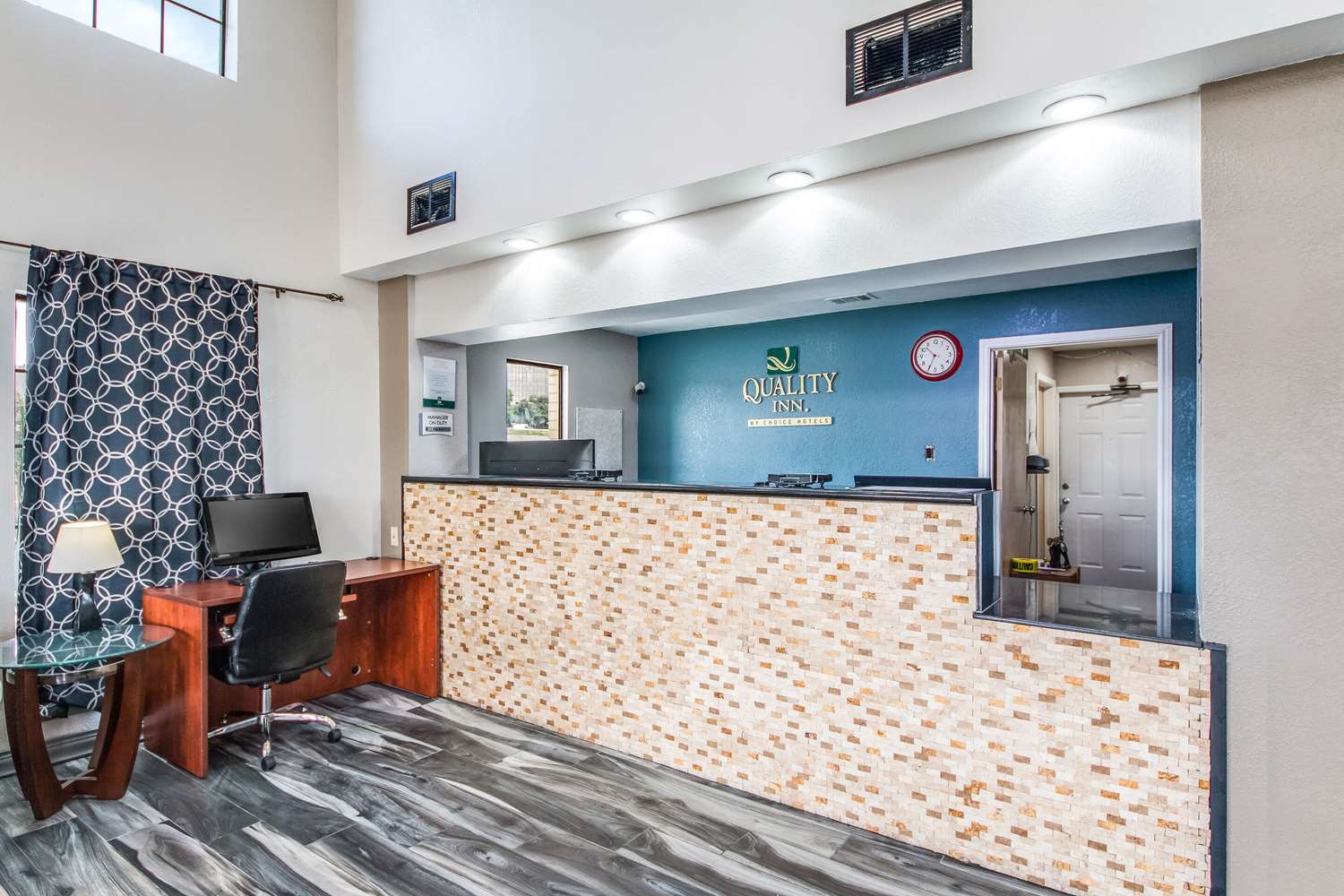 Quality Inn Near Medical Center - photo 20