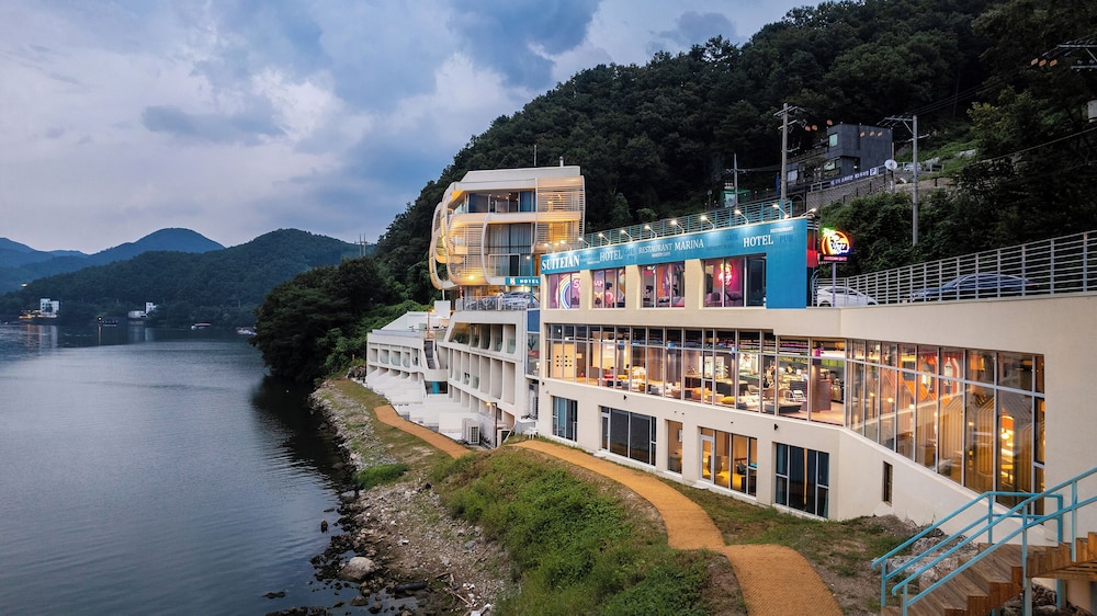 Gapyeong Hotel Suiteian in Gapyeong, South Korea