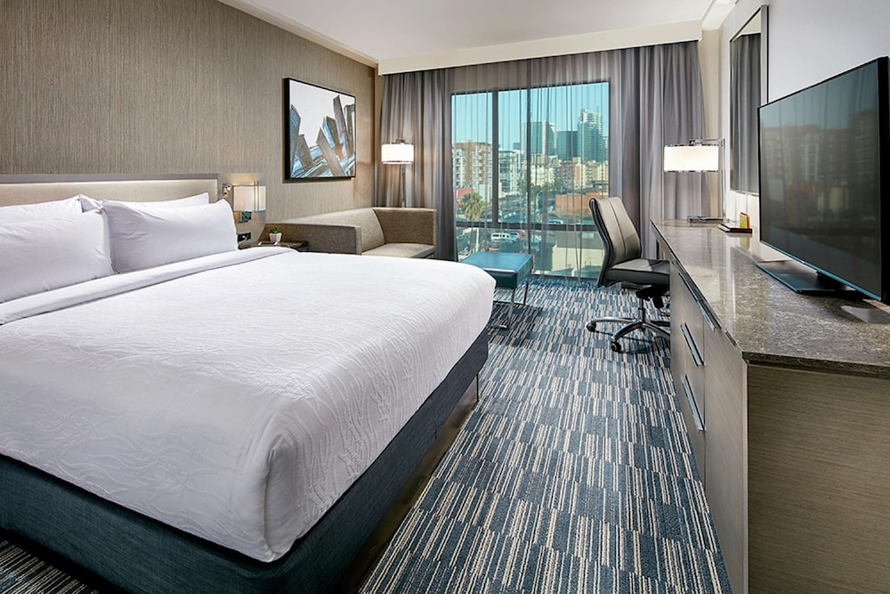 Hilton Garden Inn San Diego Downtown Bayside - photo 10