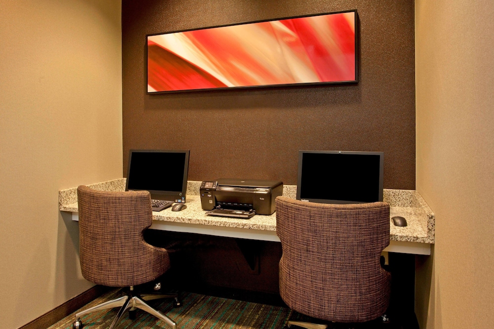 Residence Inn By Marriott Fort Wayne - photo 21