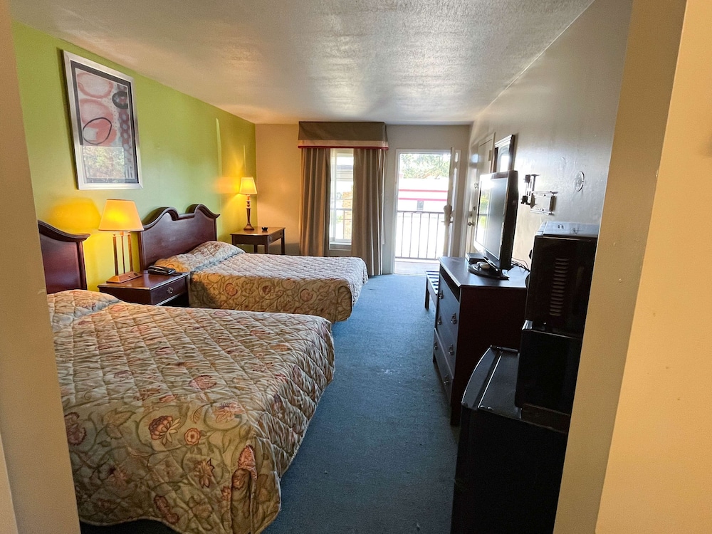 Motel 6 Bracey VA I 85 - photo 17