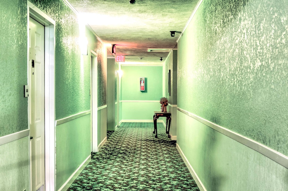 Coratel Inn & Suites by Jasper McCook - photo 34