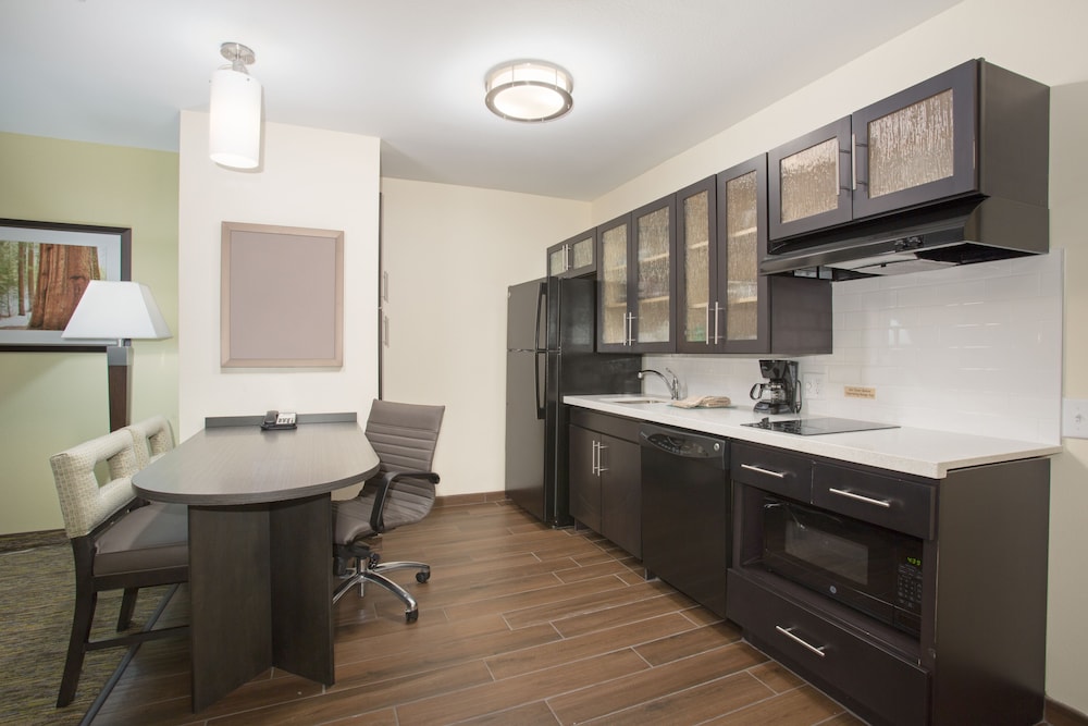 Candlewood Suites Longmont Boulder Area by IHG - photo 16