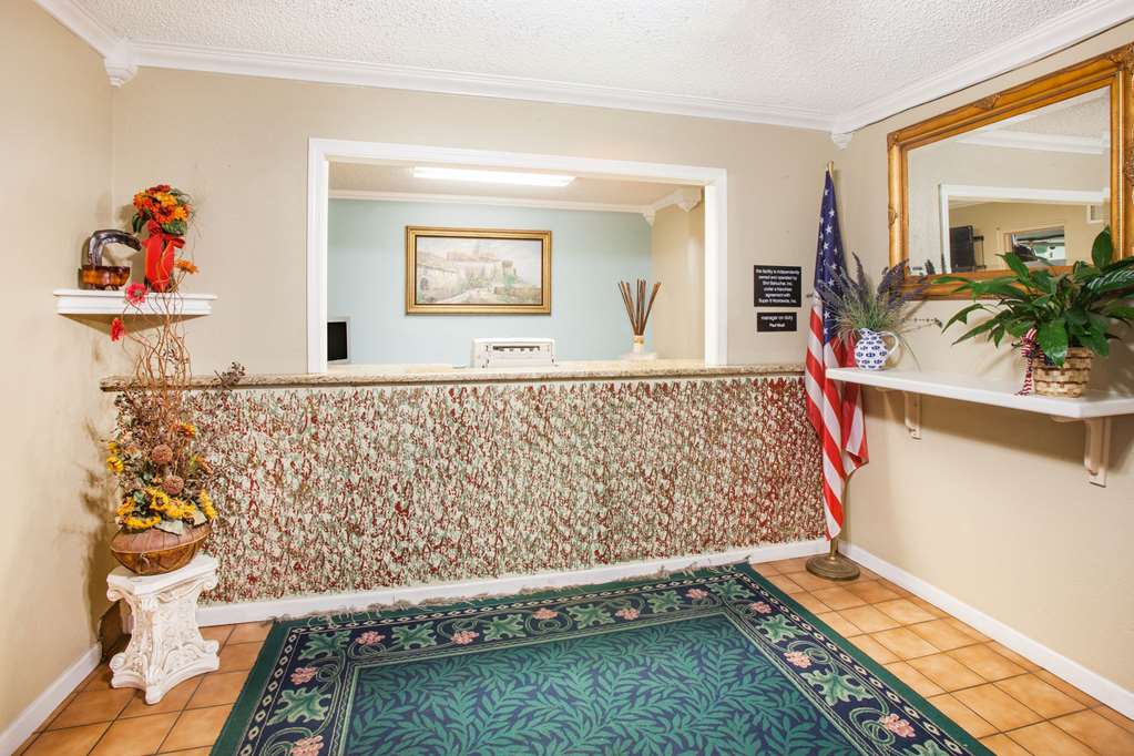 Super 8 by Wyndham Malvern - photo 4