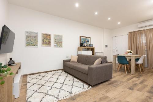 Monteverde Suite near Trastevere — 4-Star Luxury Hotel in Rome, Italy