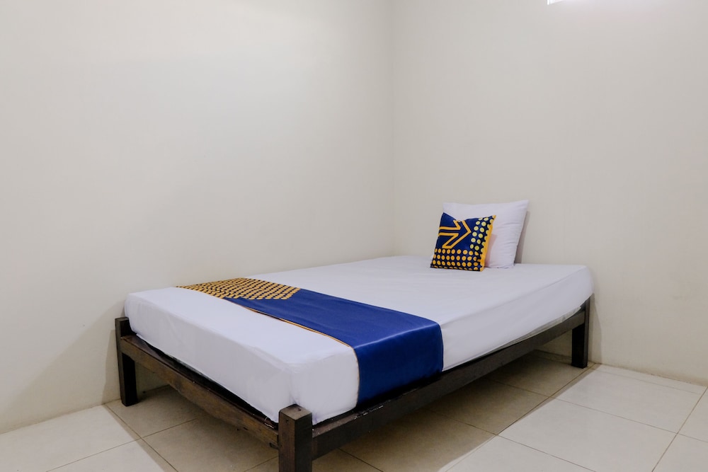 Spot On 2723 Gatsu Kost — Nganjuk