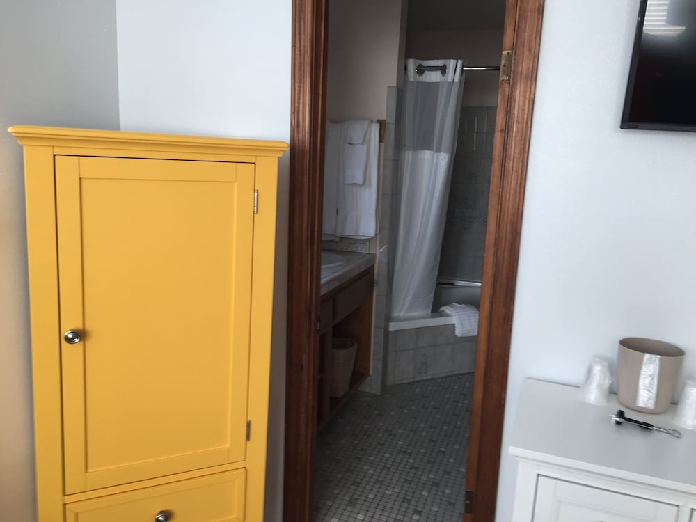 Seacrest Inn - photo 44