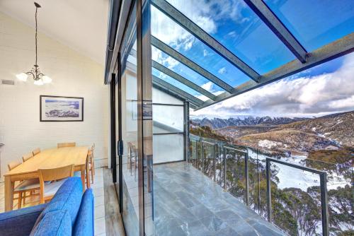 Snow Ski Apartments 31 — Falls Creek — photo 4