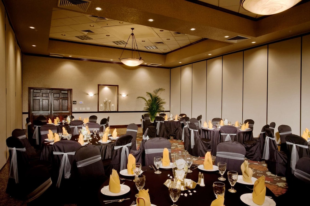 Hampton Inn & Suites Salt Lake City Airport - photo 62
