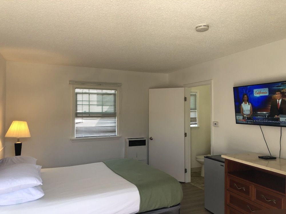 Vista Motel - photo 11