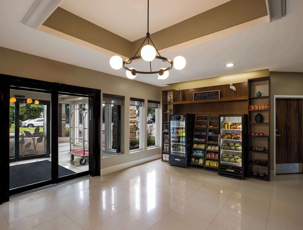 MainStay Suites Savannah Midtown - photo 29
