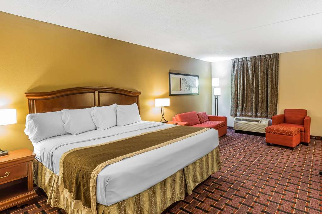 Rodeway Inn Knoxville East - photo 14