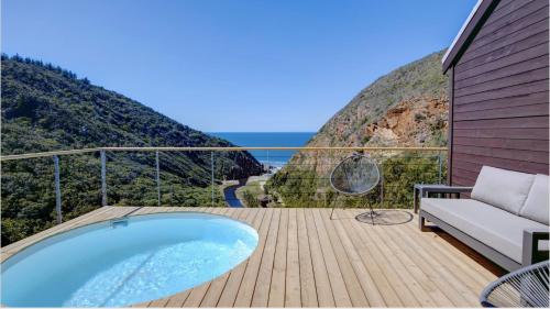 Earth Wind and Ocean 8 in George, South Africa