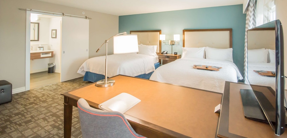 Hampton Inn & Suites Orlando At SeaWorld - photo 22