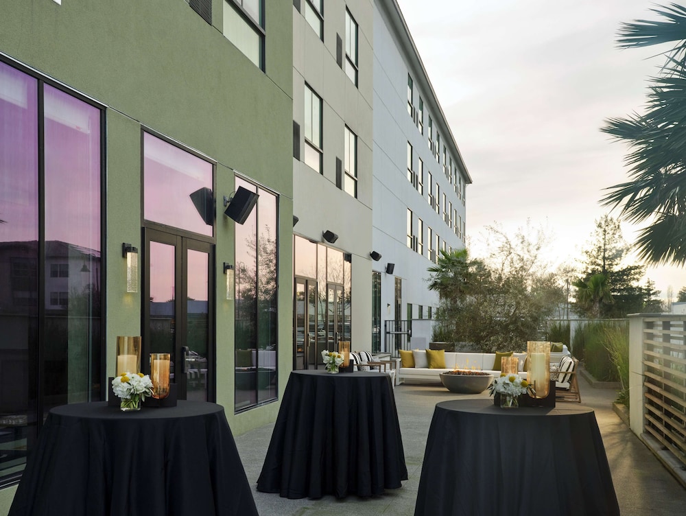 Hotel Centro Sonoma Wine Country Tapestry Collection Hilton - photo 20