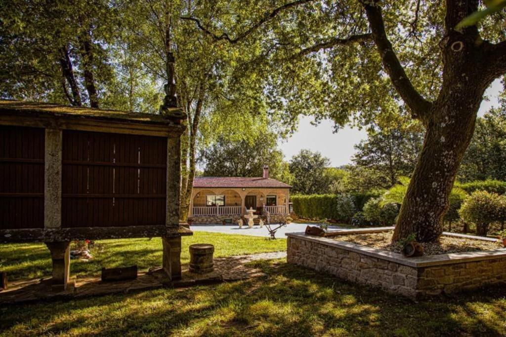 Villacambote5 - carbon neutral hotel in Lalin