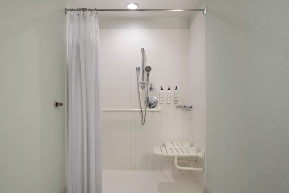 Springhill Suites by Marriott Charleston Mount Pleasant - photo 16