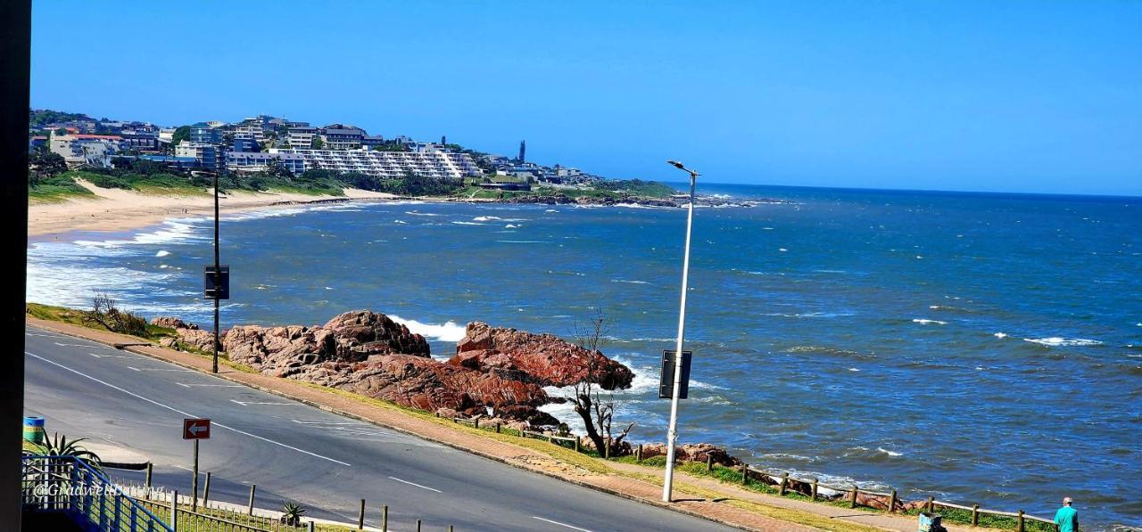 Dolphin View 203 Sleeps 4 — 4-Star Luxury Hotel in Margate, South Africa